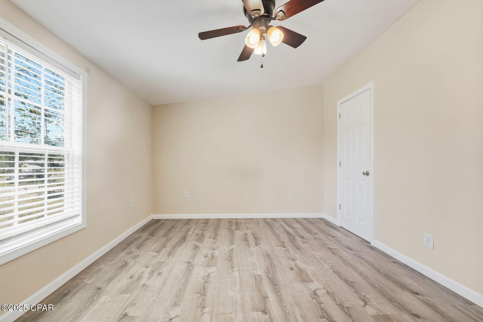 6109 Shannon Circle