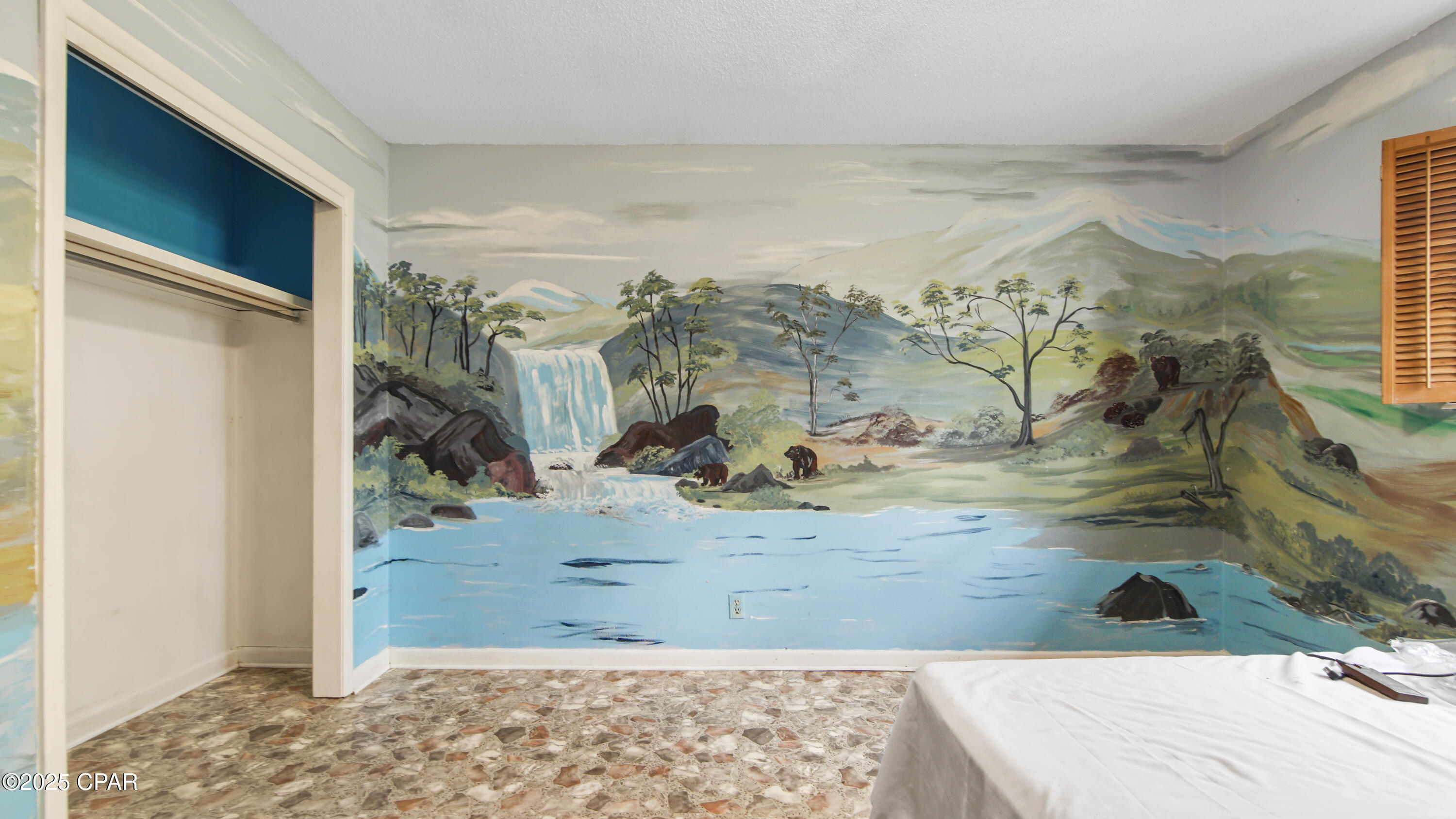 7213 Hiawatha Street