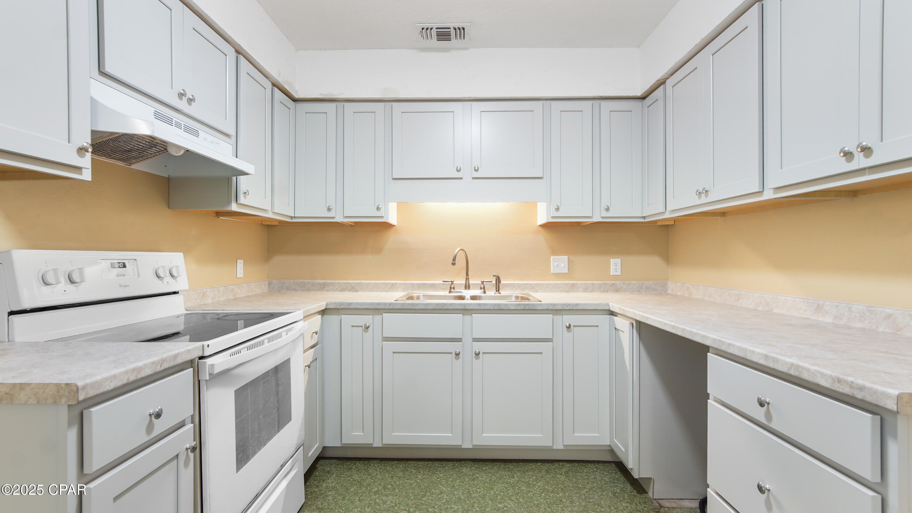 7213 Hiawatha Street