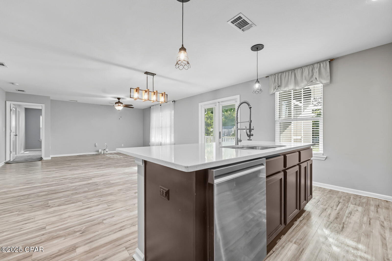 7312 Port Place Street