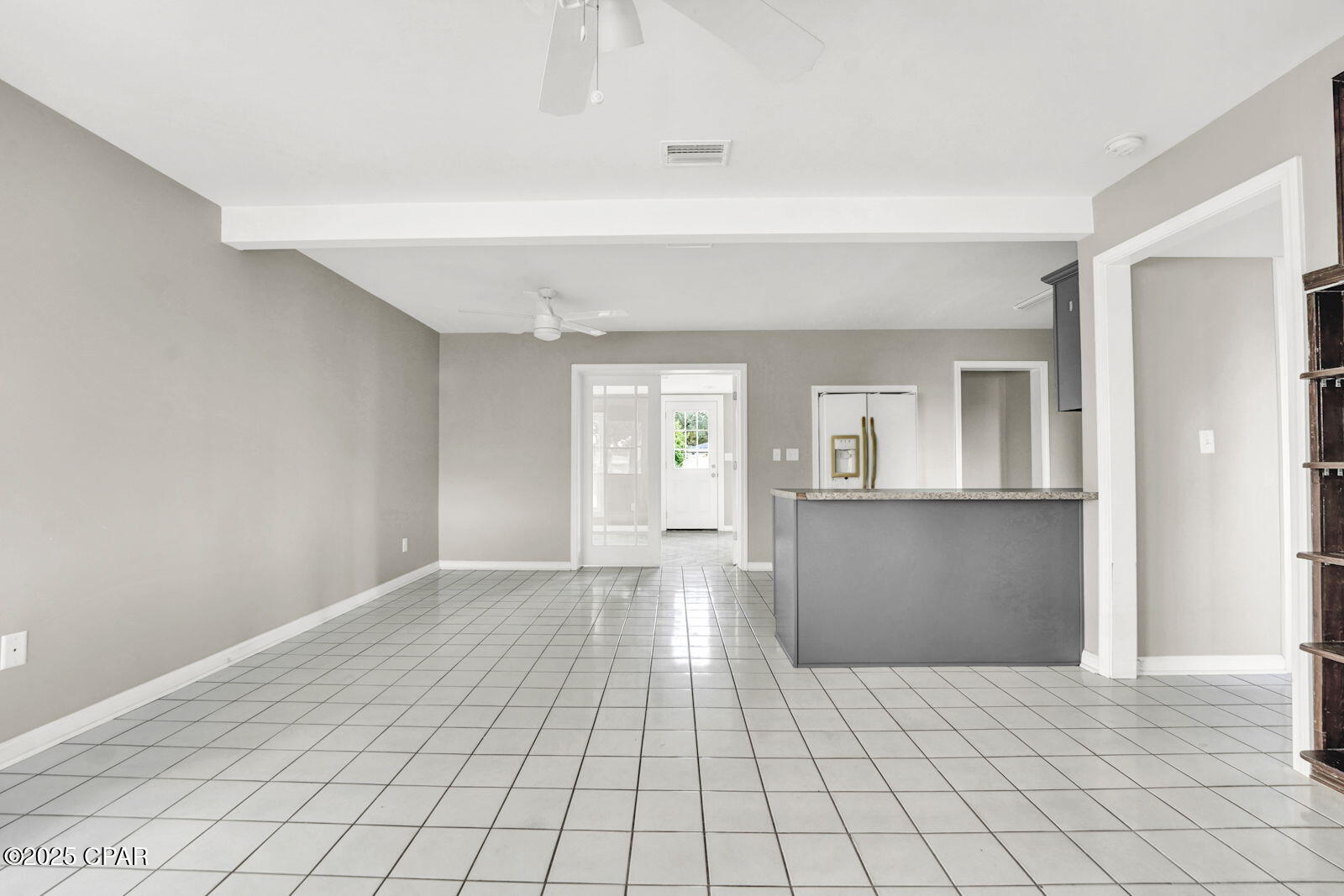 21 3rd Court, Panama City