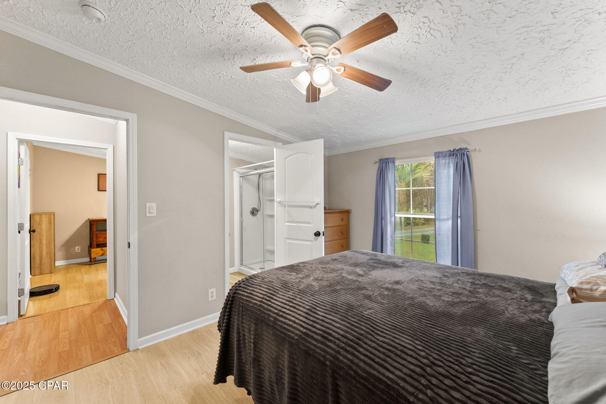 1304 Moon Court