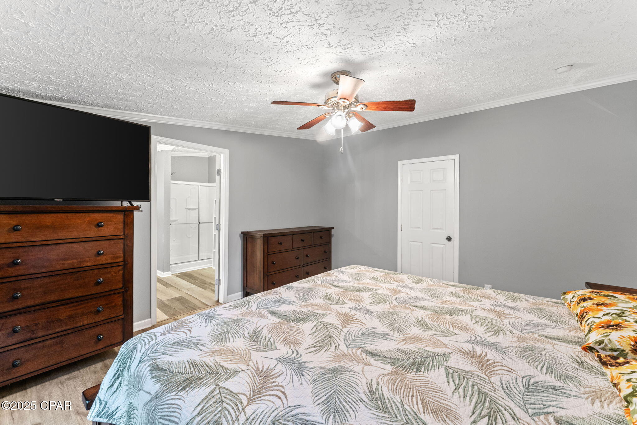 1304 Moon Court
