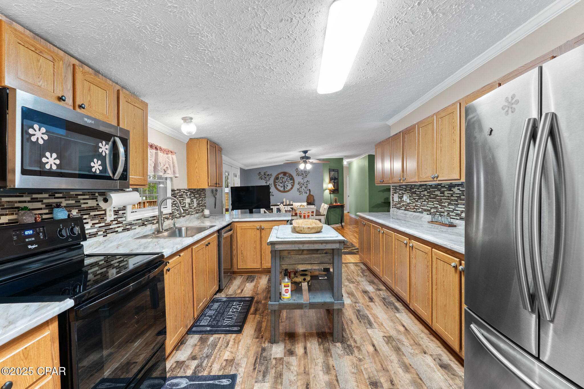1304 Moon Court