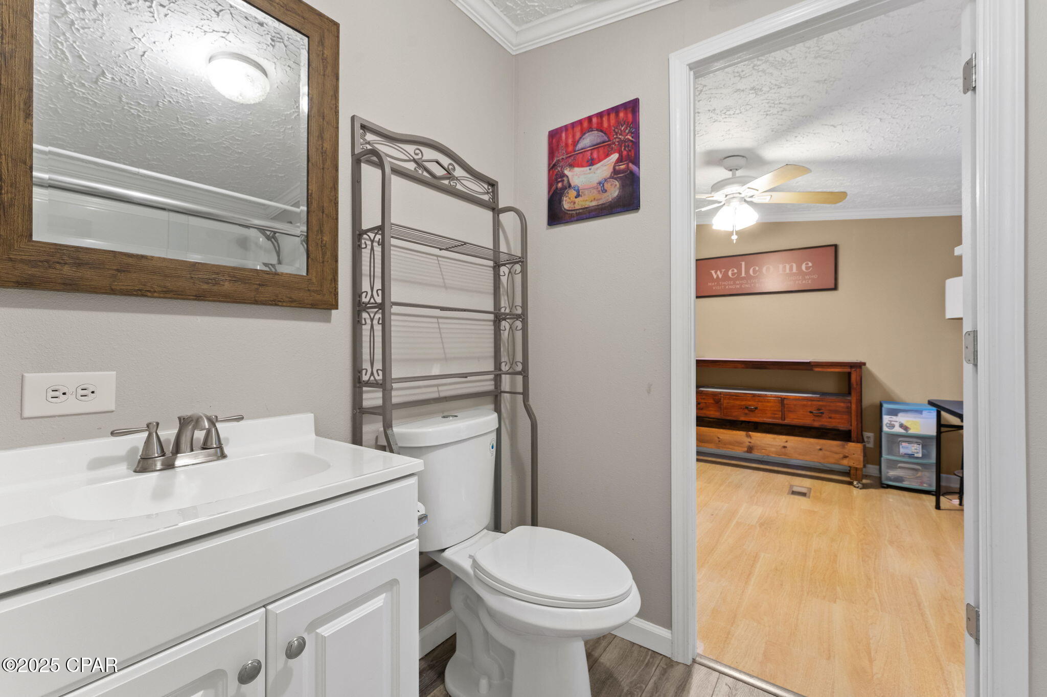 1304 Moon Court