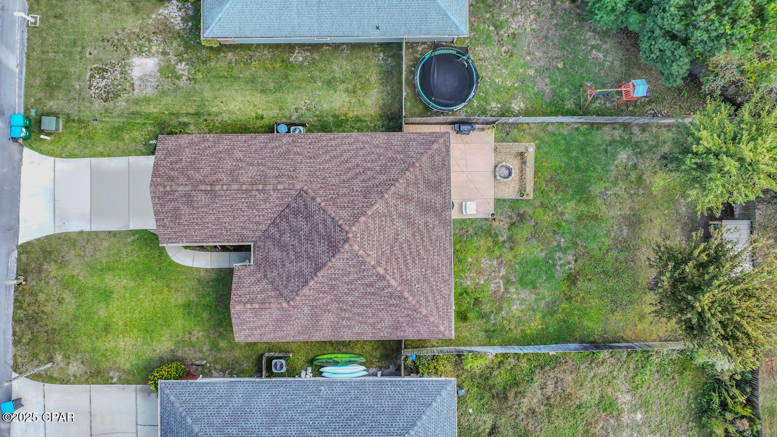 1742 E 4th