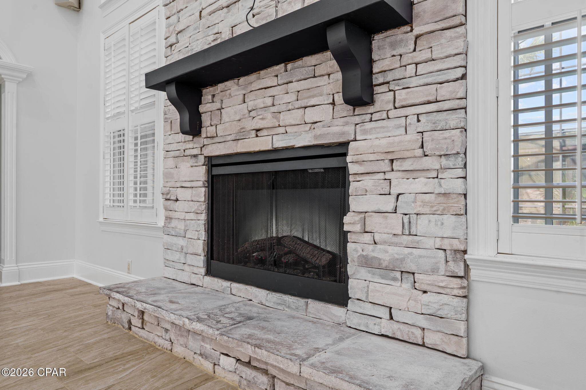 4409 Deer Point Cove Lane