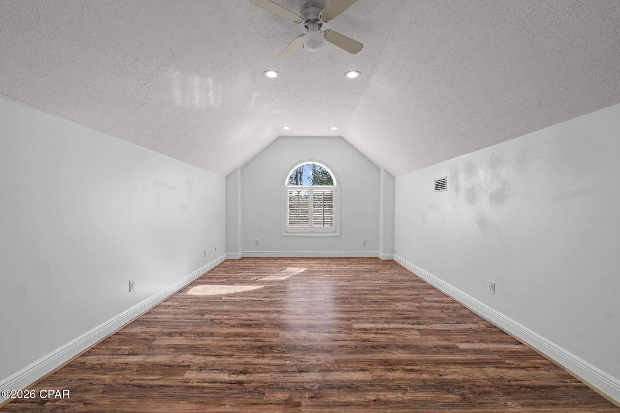 4409 Deer Point Cove Lane