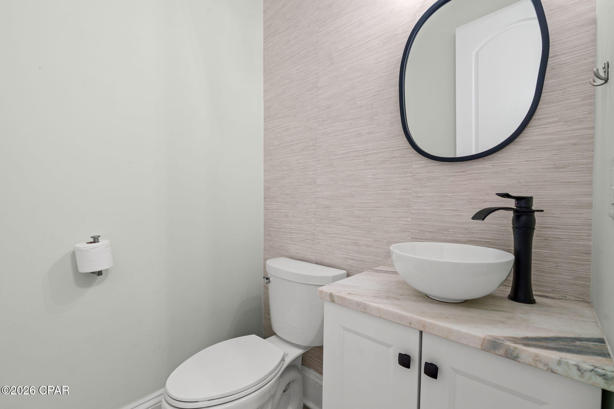 4409 Deer Point Cove Lane