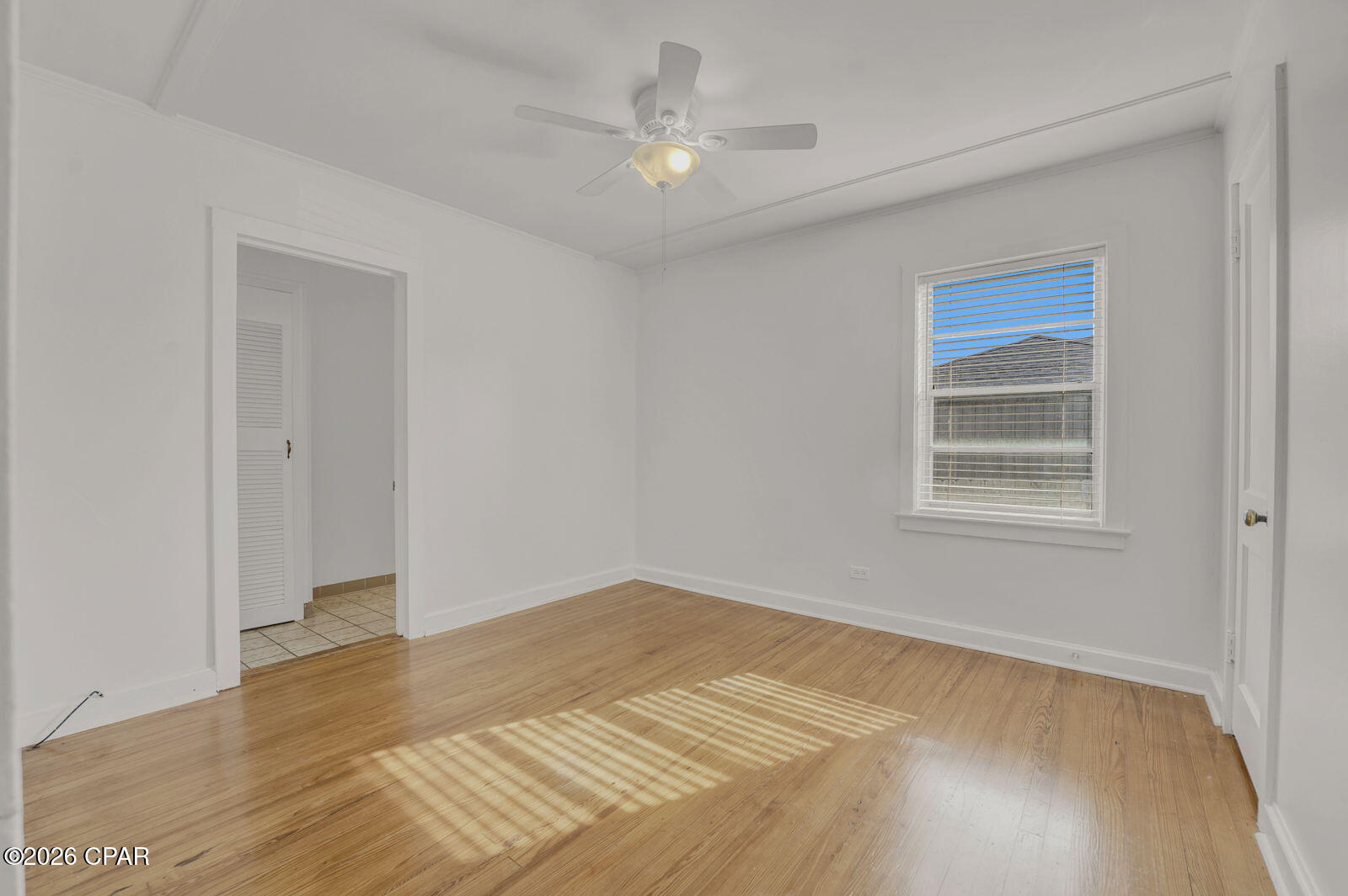 210 N Cove Boulevard