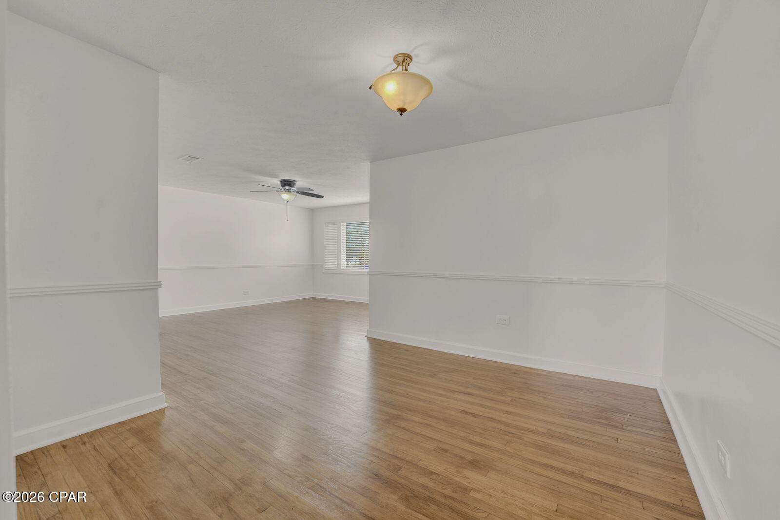 210 N Cove Boulevard