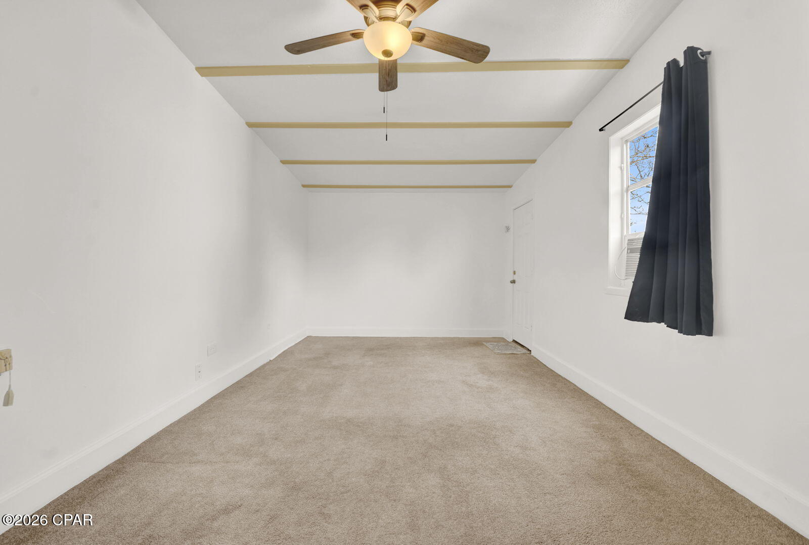 210 N Cove Boulevard