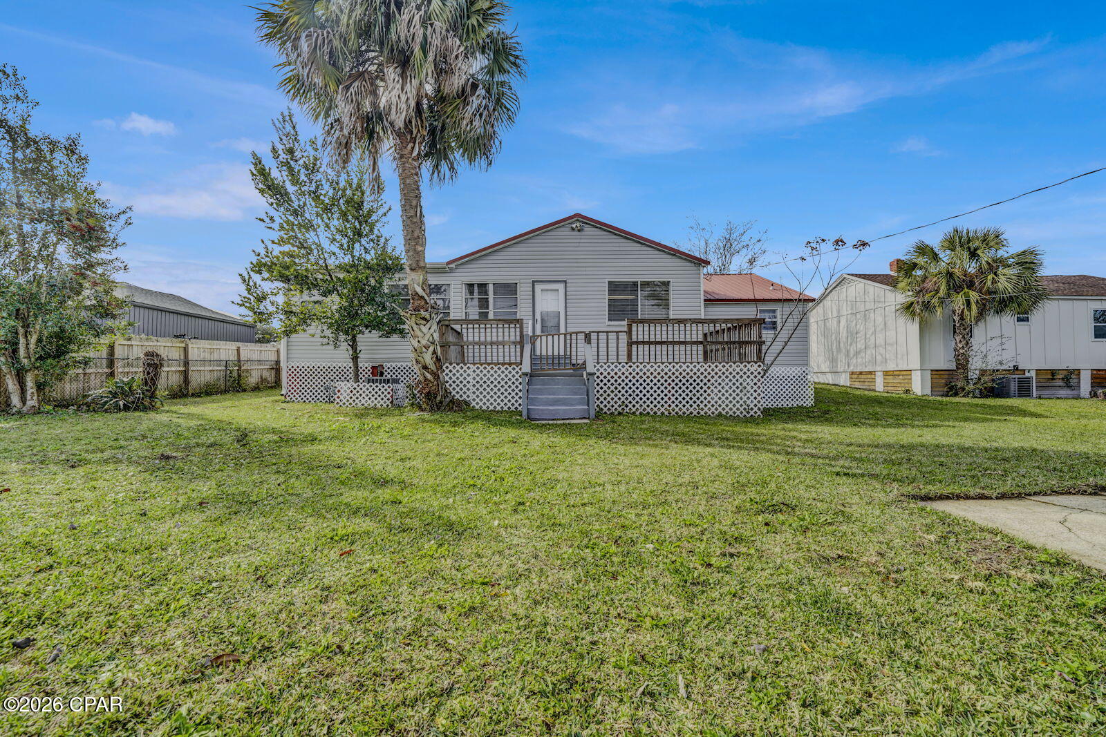 210 N Cove Boulevard