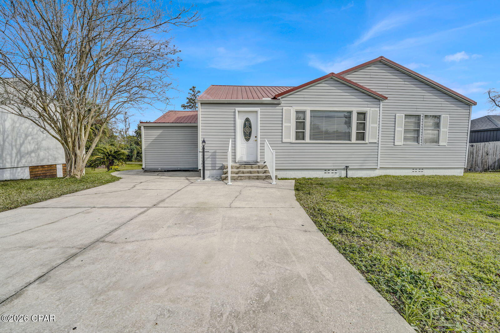 210 N Cove Boulevard