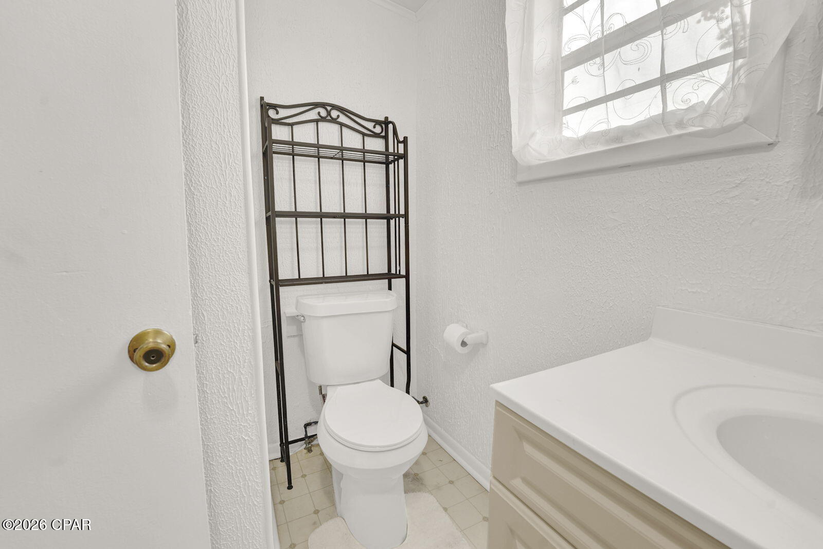 210 N Cove Boulevard