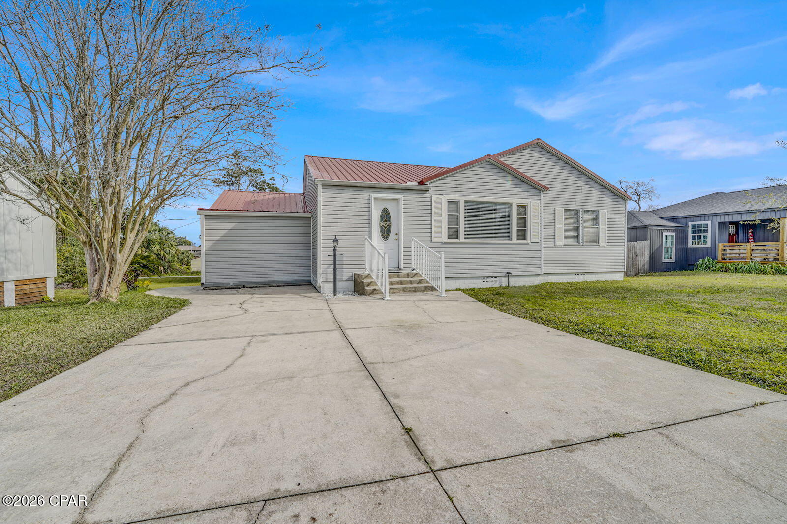 210 N Cove Boulevard