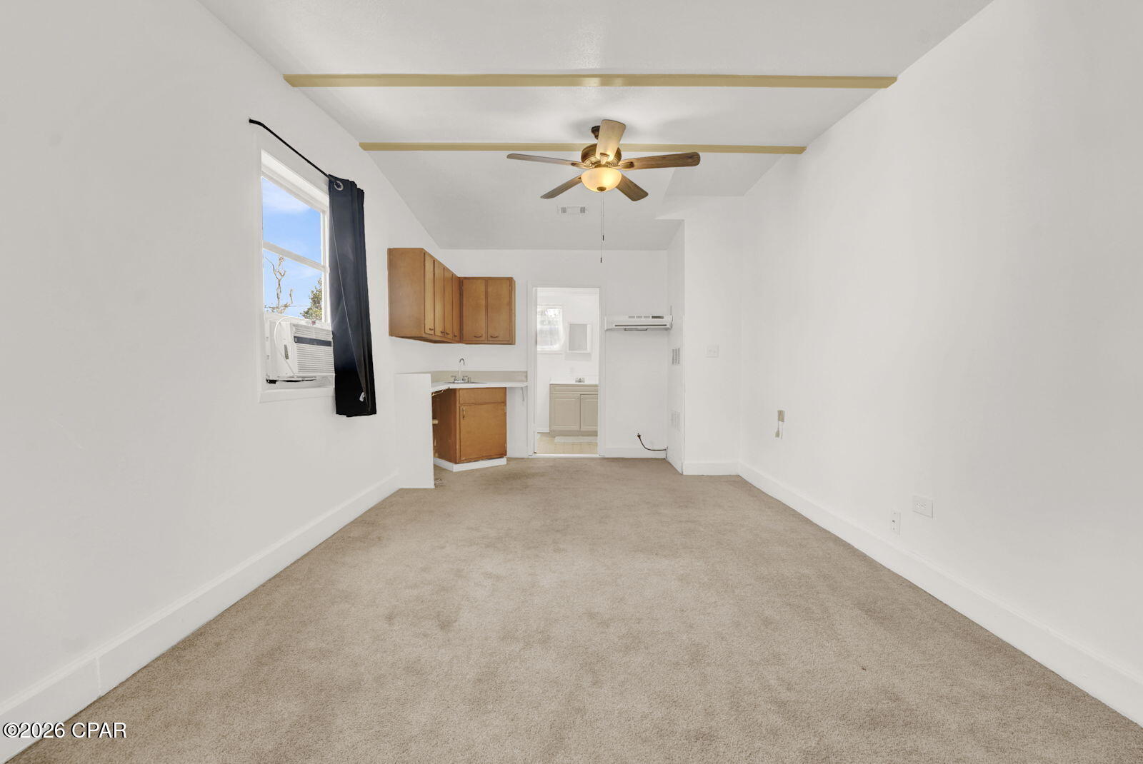 210 N Cove Boulevard