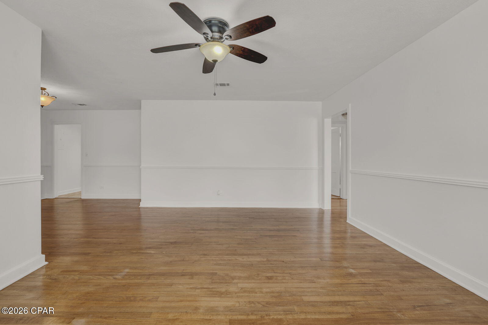 210 N Cove Boulevard