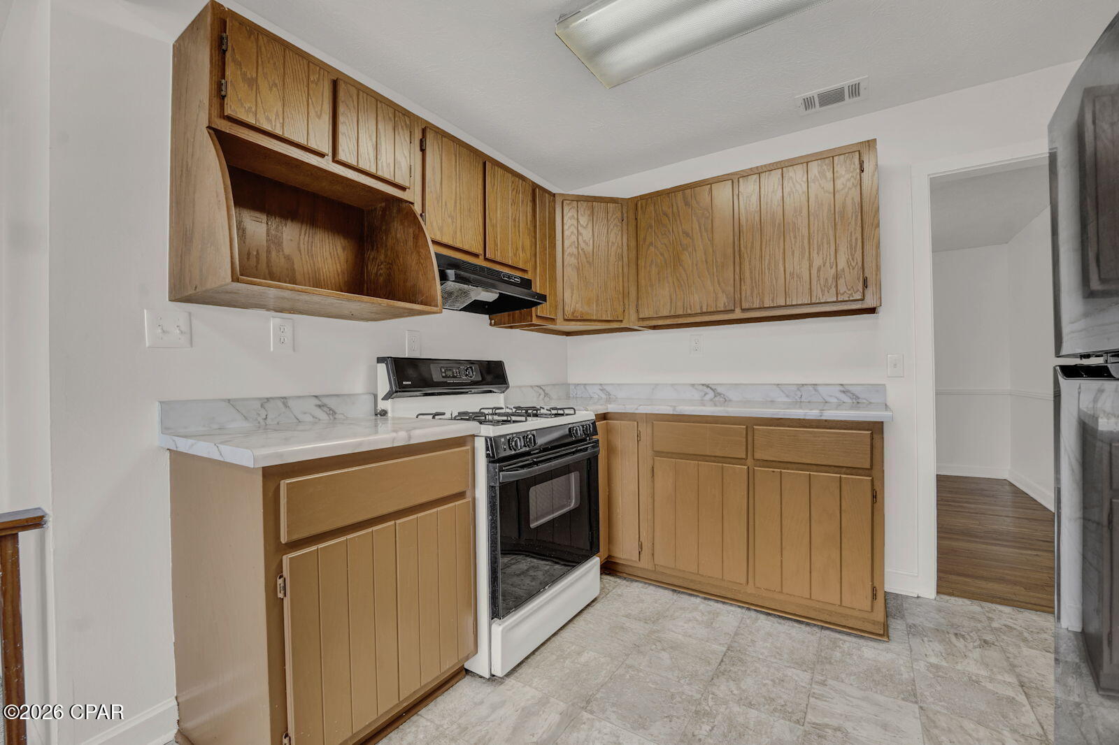 210 N Cove Boulevard