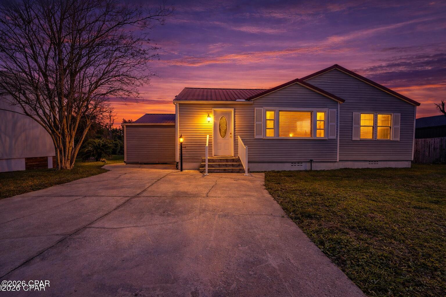 210 N Cove Boulevard