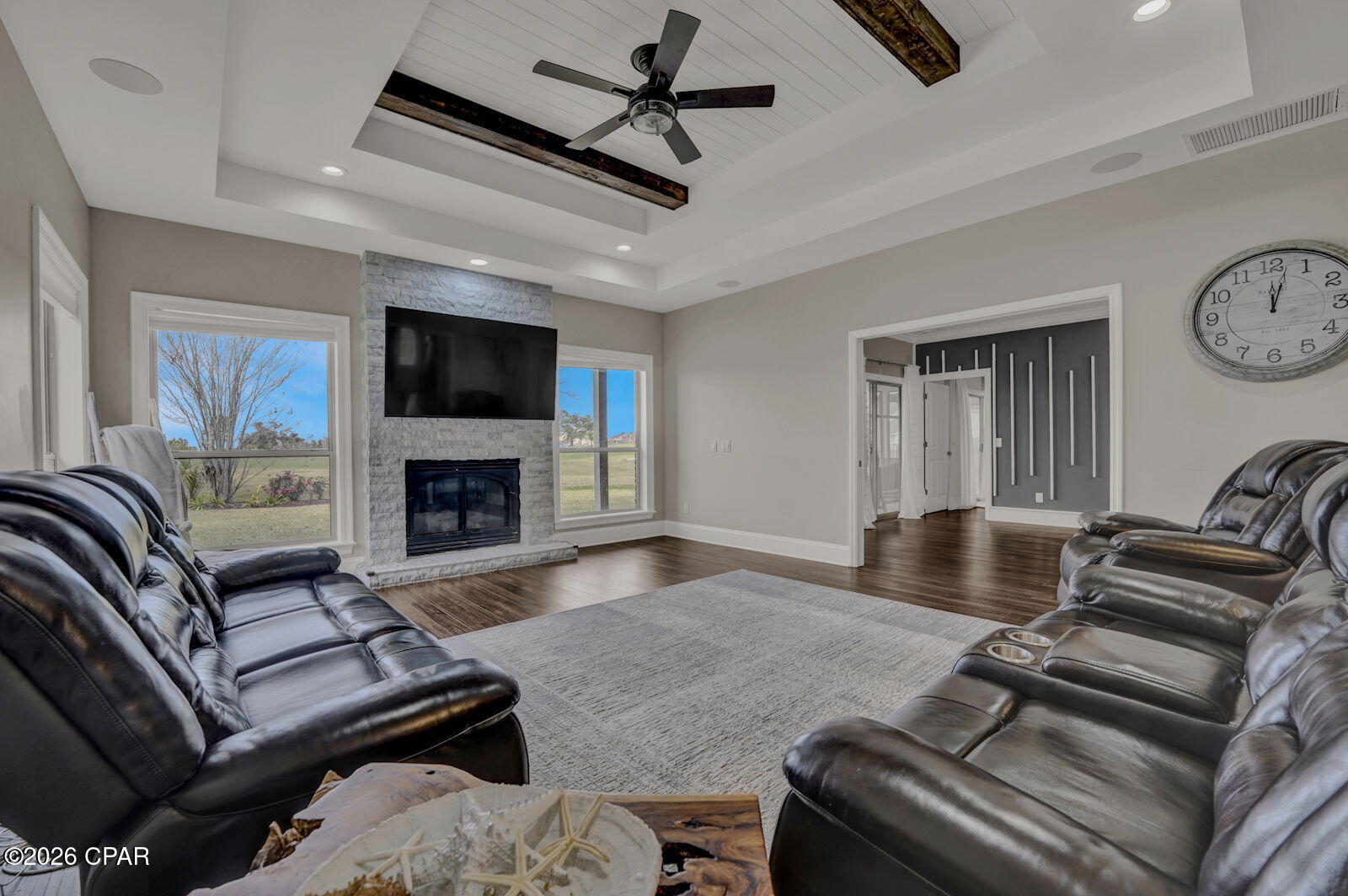 2913 Country Club Drive