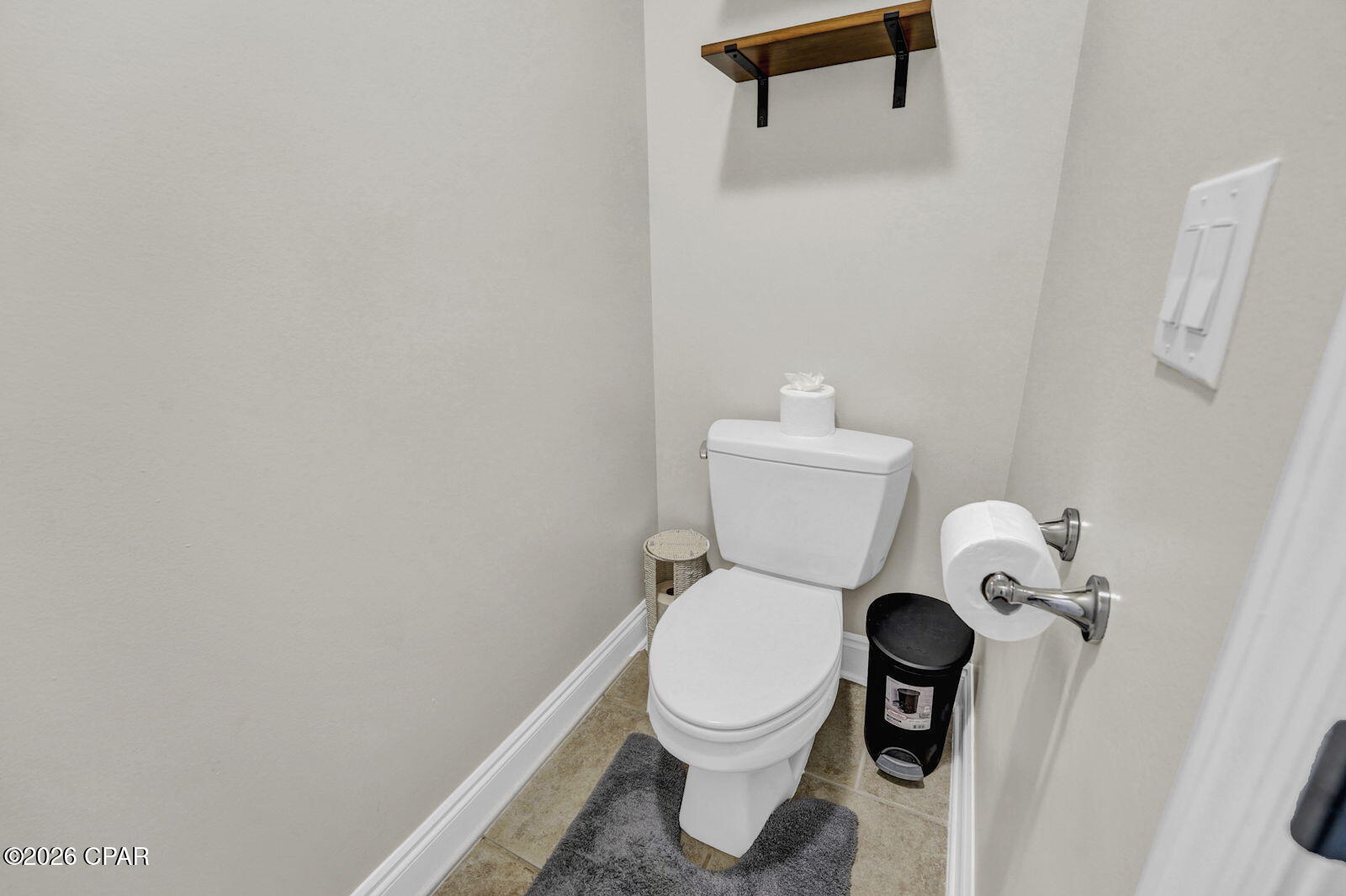 2913 Country Club Drive