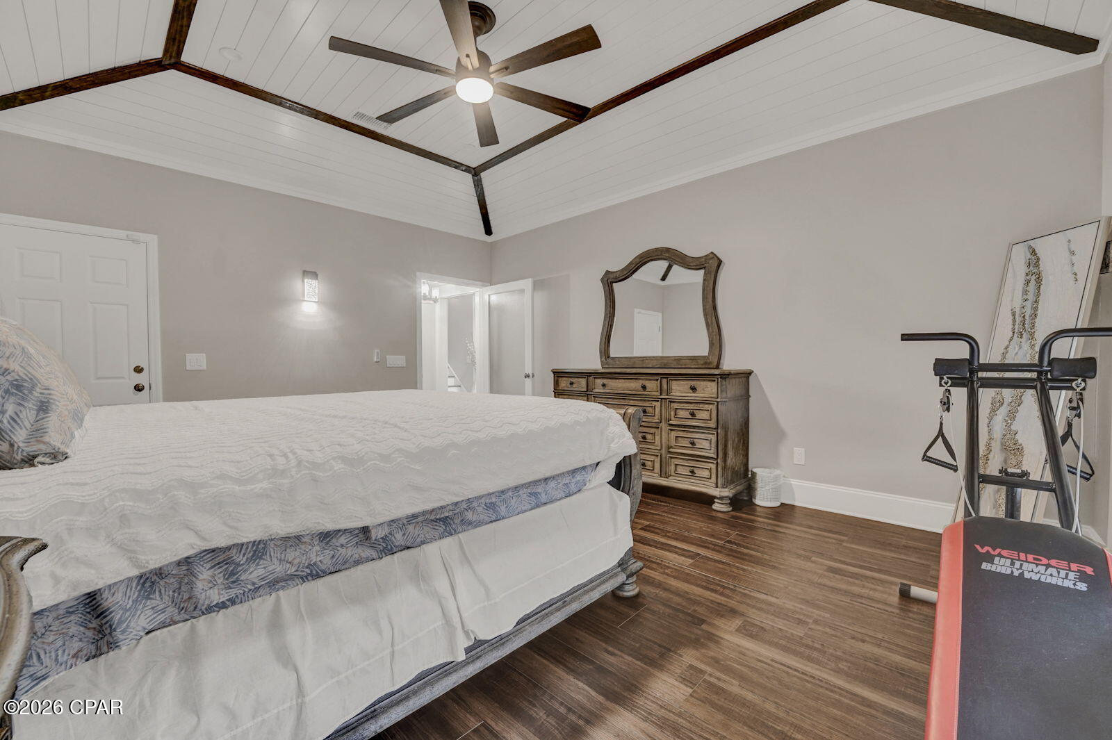 2913 Country Club Drive