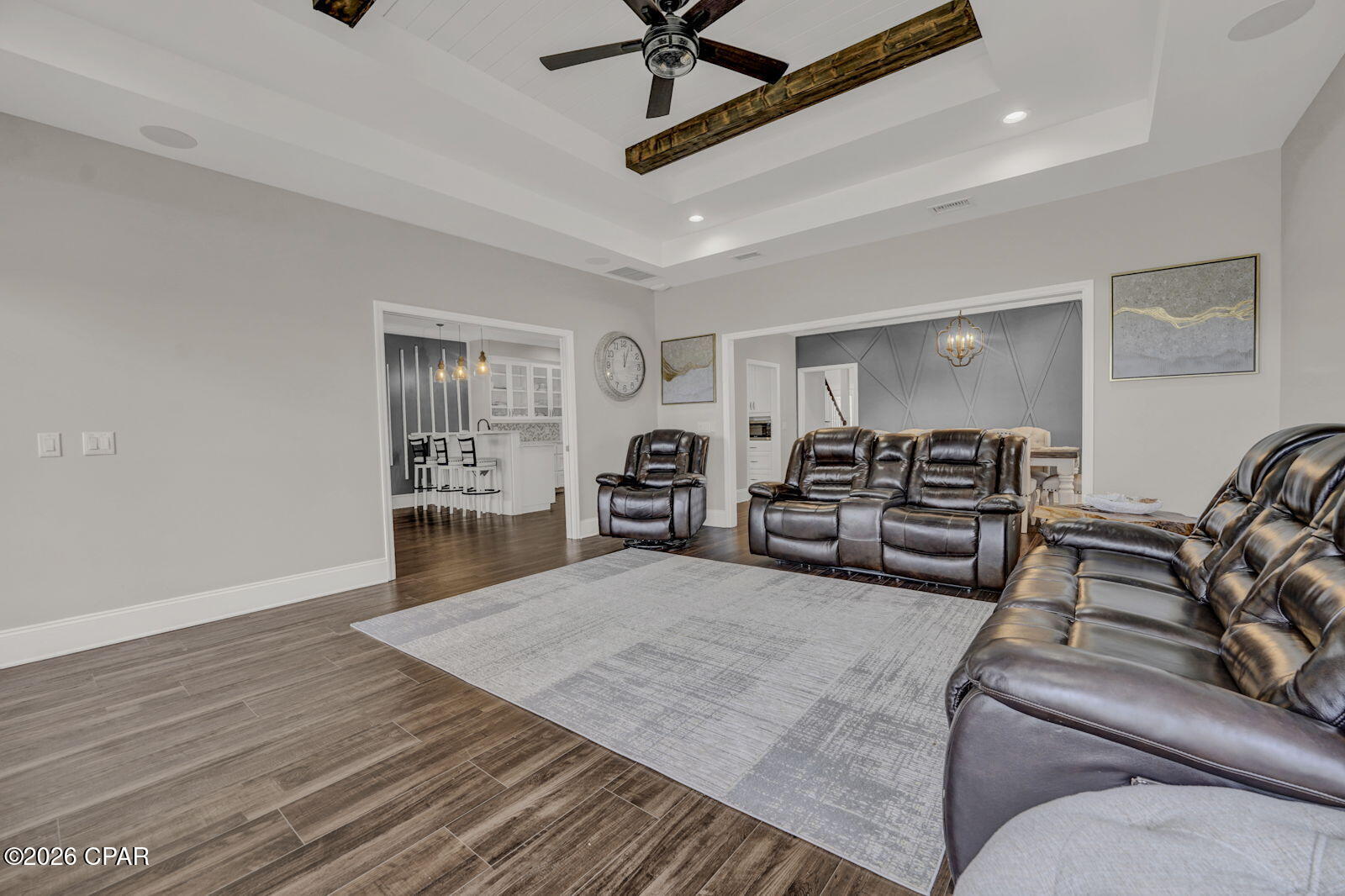 2913 Country Club Drive