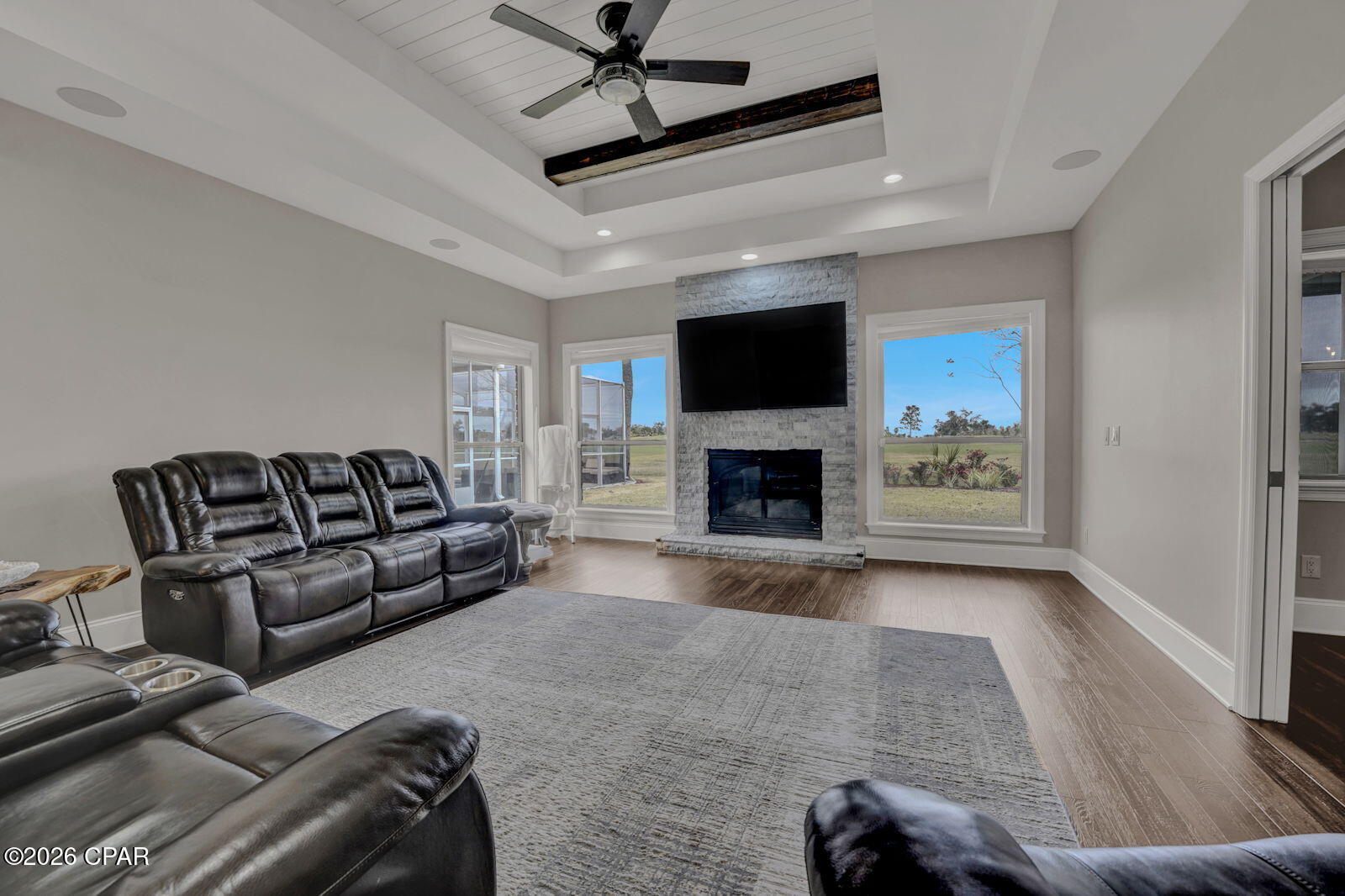 2913 Country Club Drive