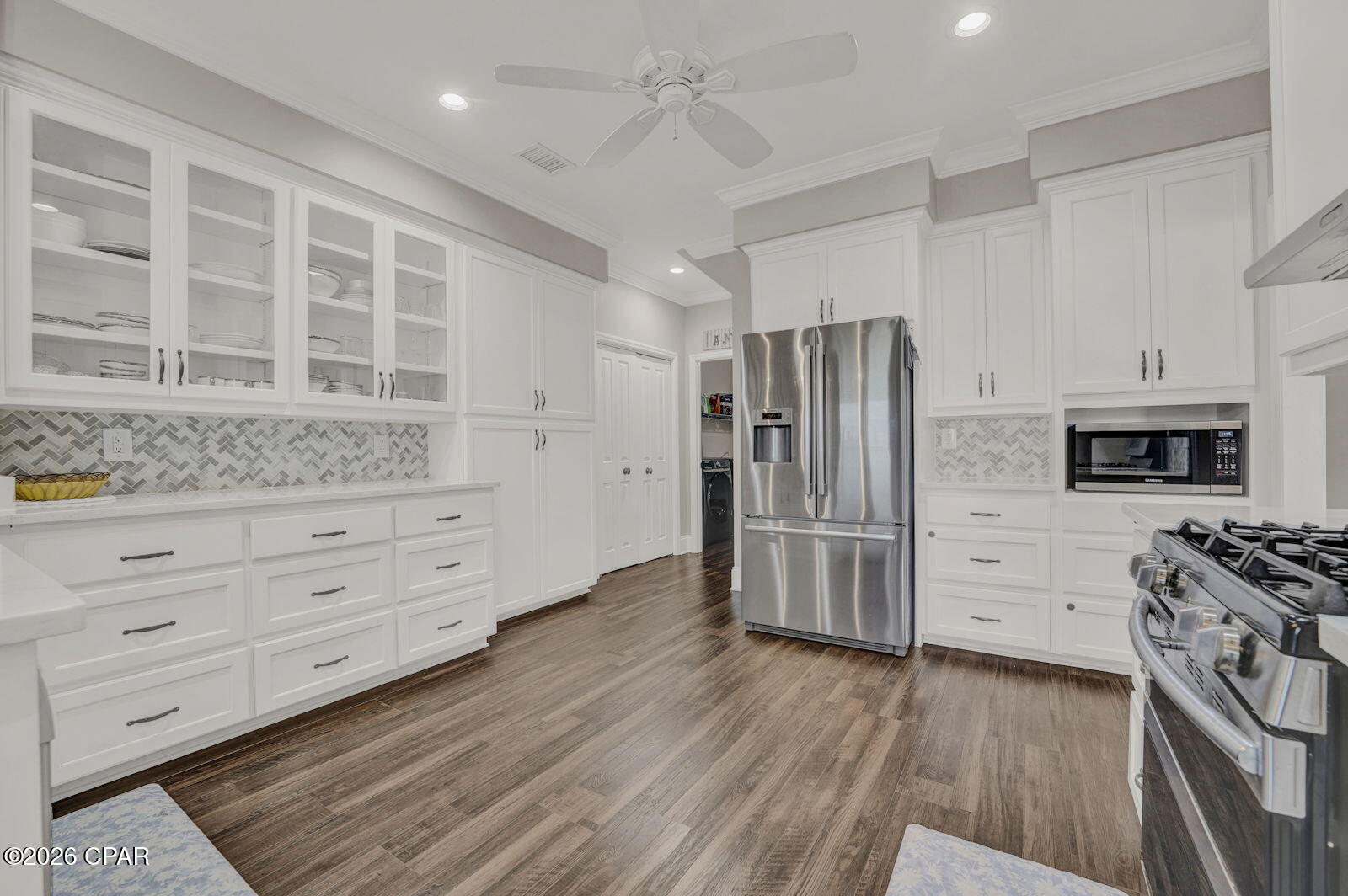 2913 Country Club Drive