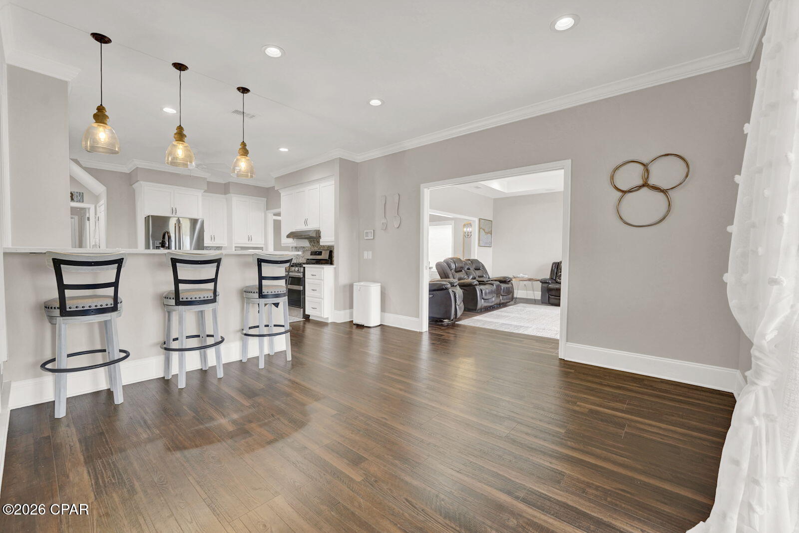 2913 Country Club Drive