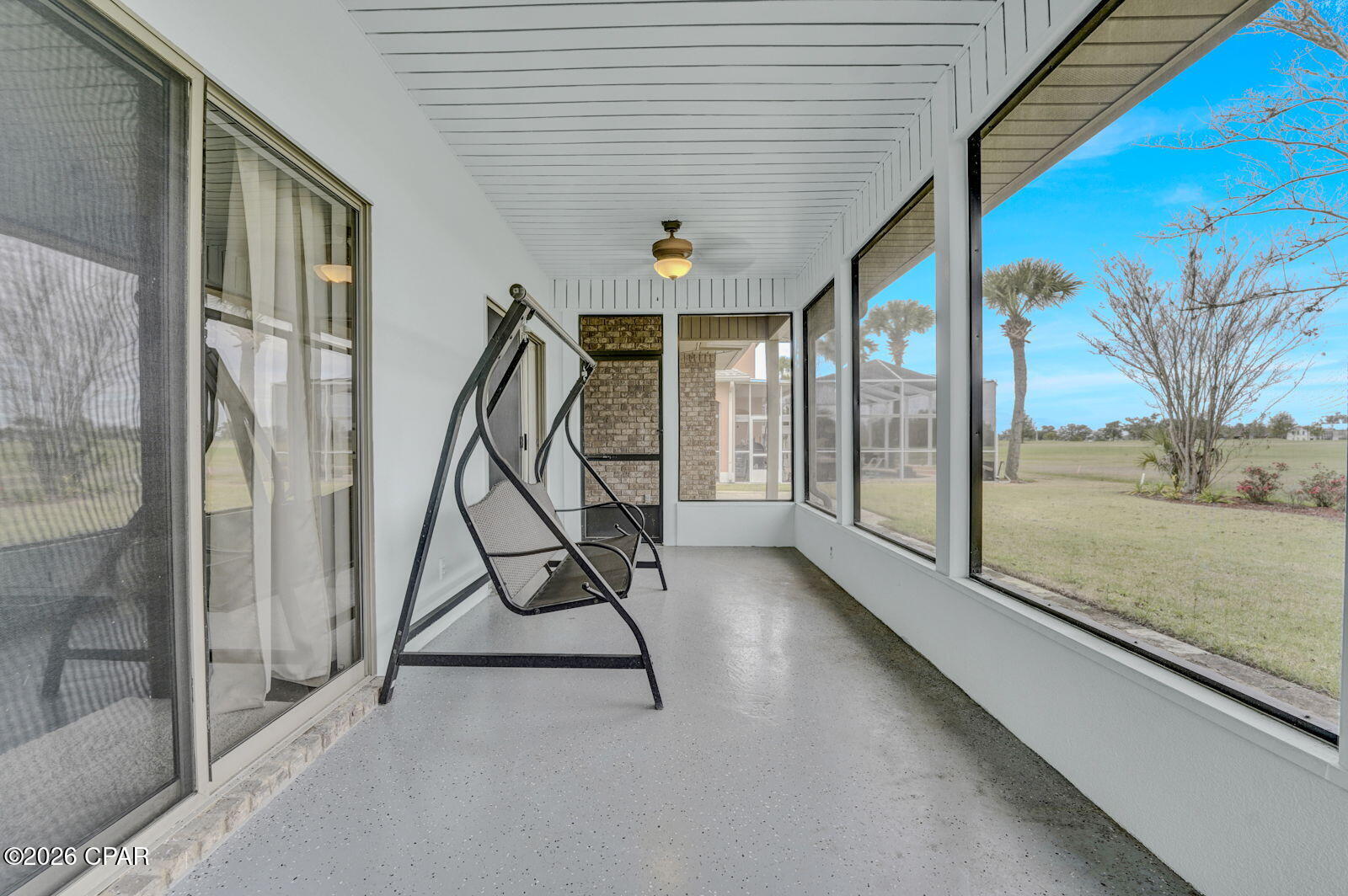 2913 Country Club Drive