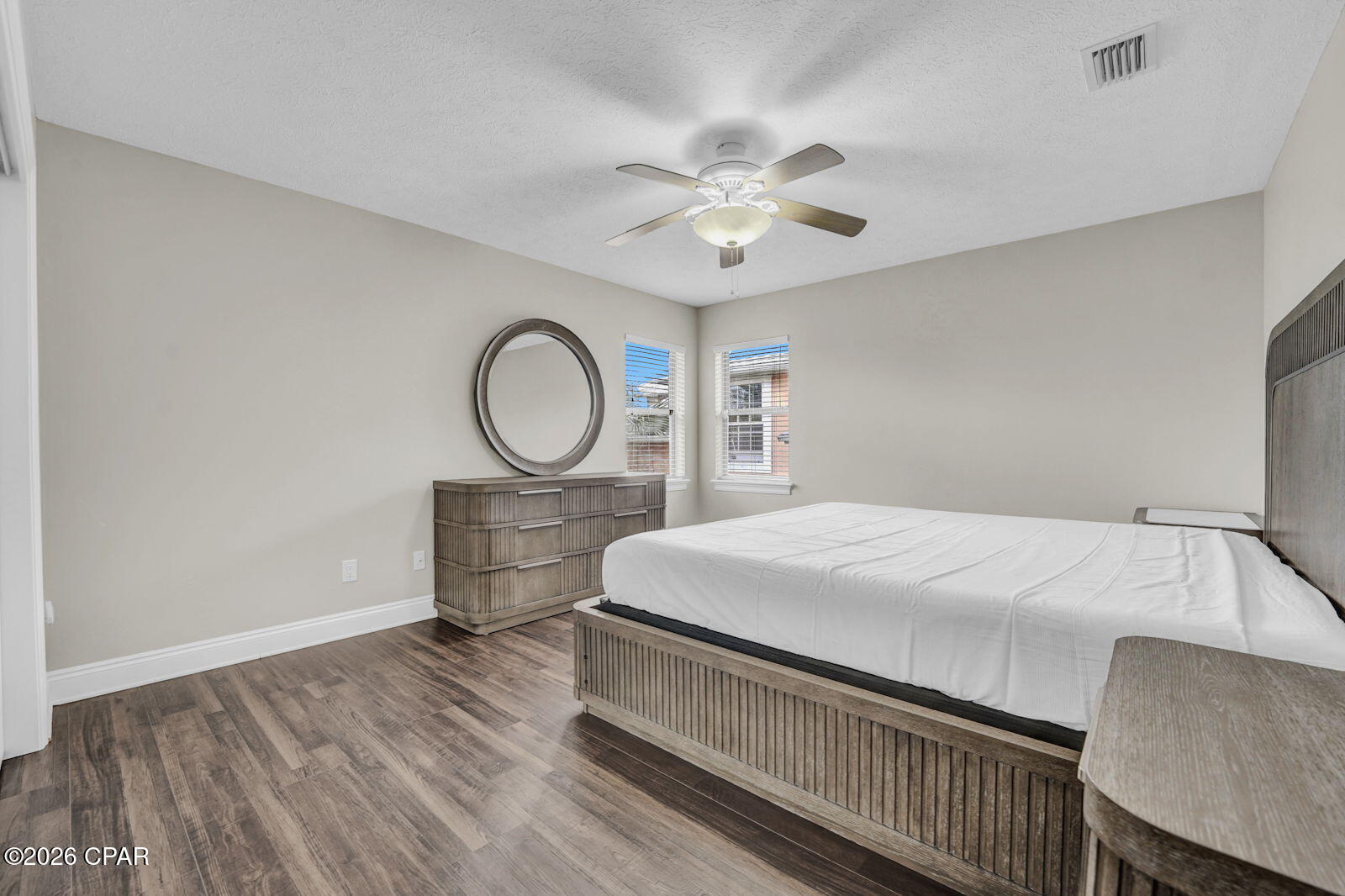 2913 Country Club Drive