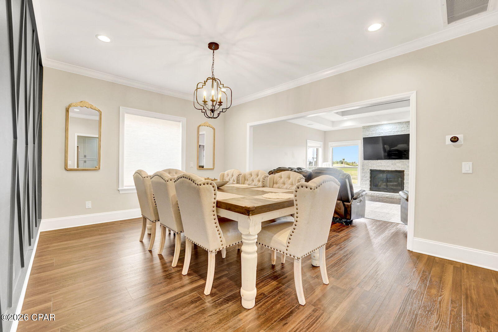 2913 Country Club Drive