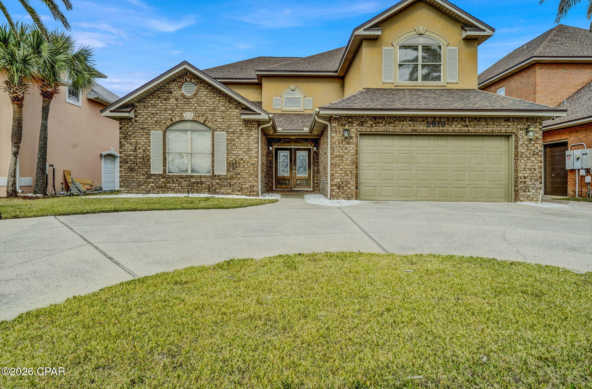 2913 Country Club Drive