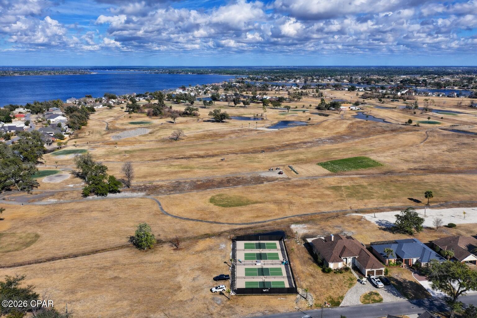 2913 Country Club Drive