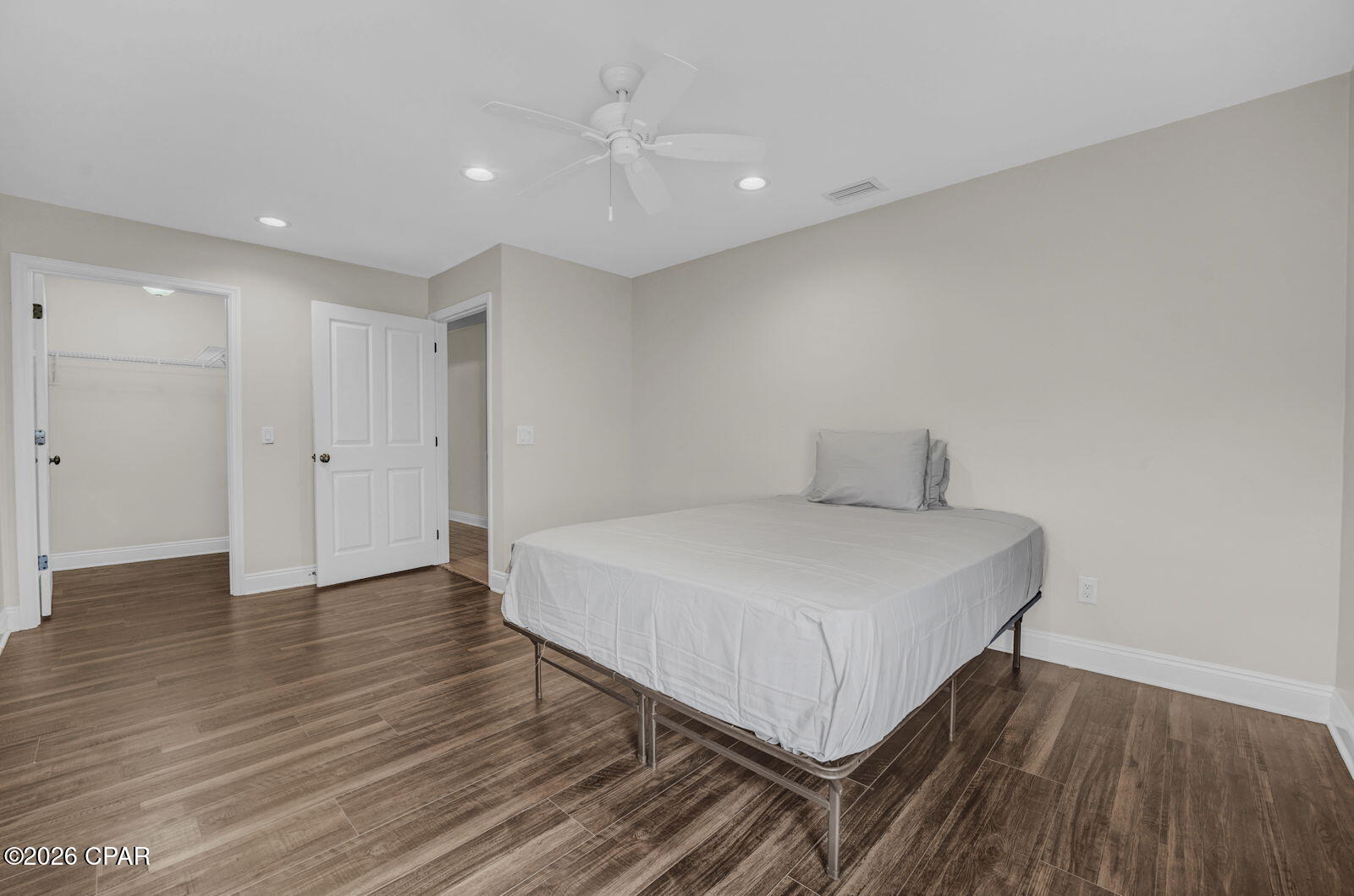 2913 Country Club Drive