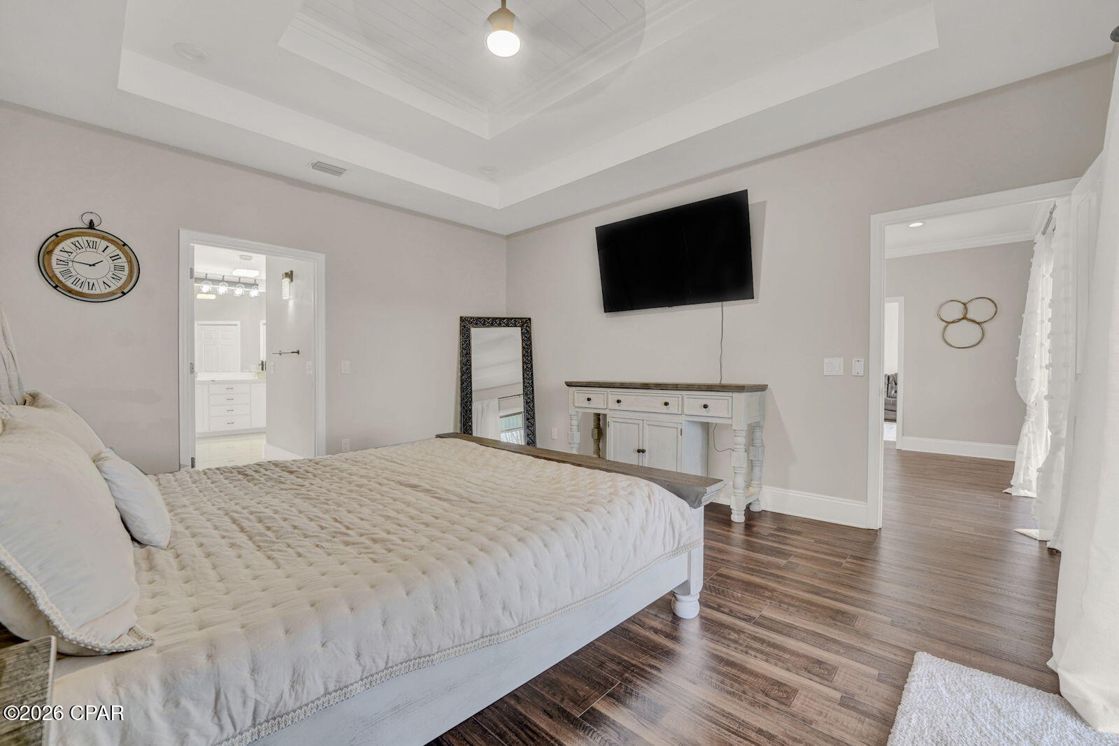 2913 Country Club Drive