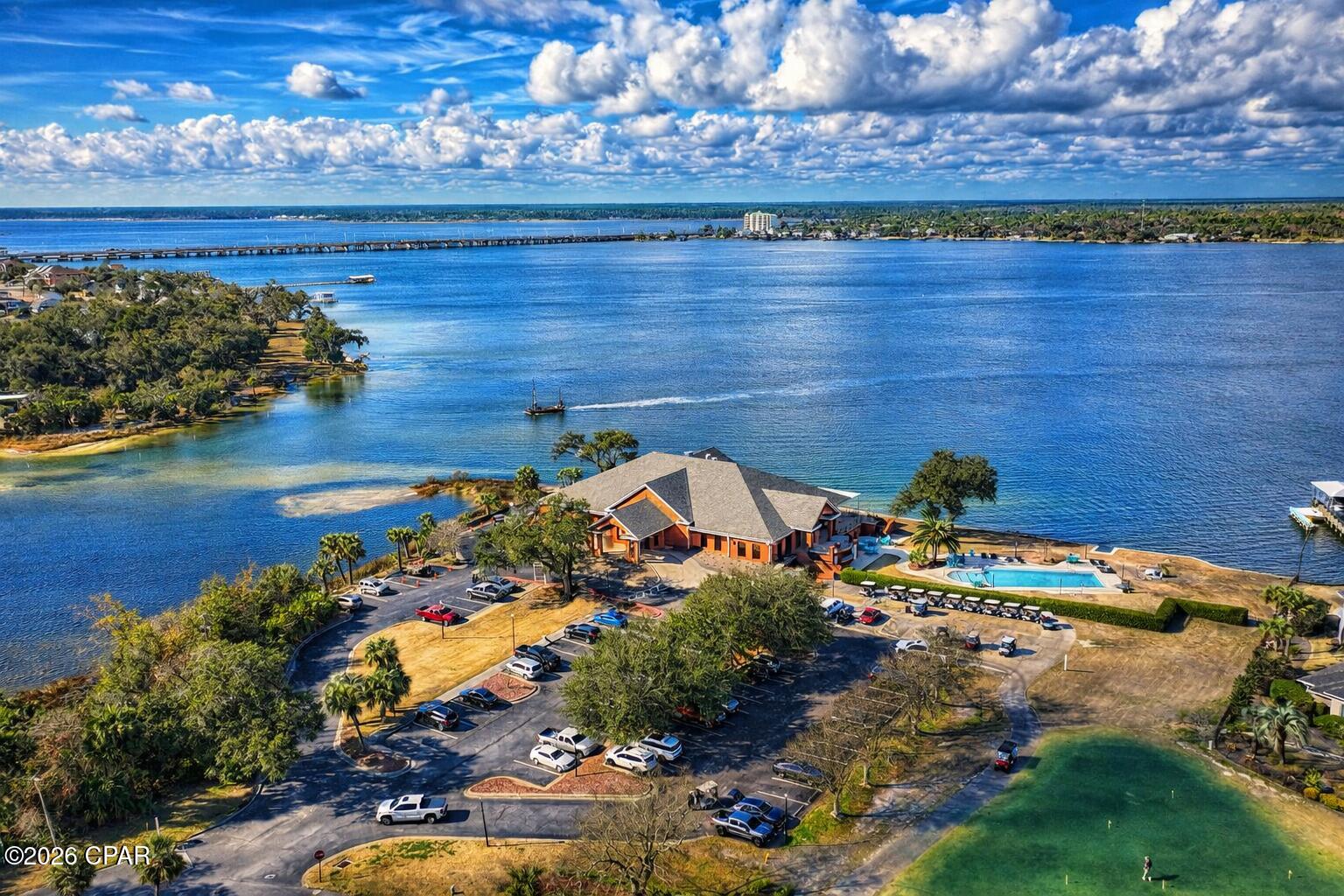 2913 Country Club Drive