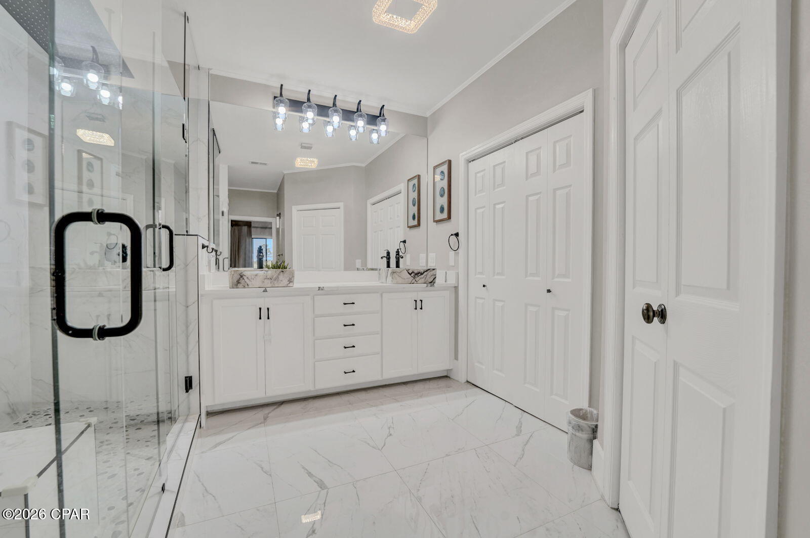 2913 Country Club Drive