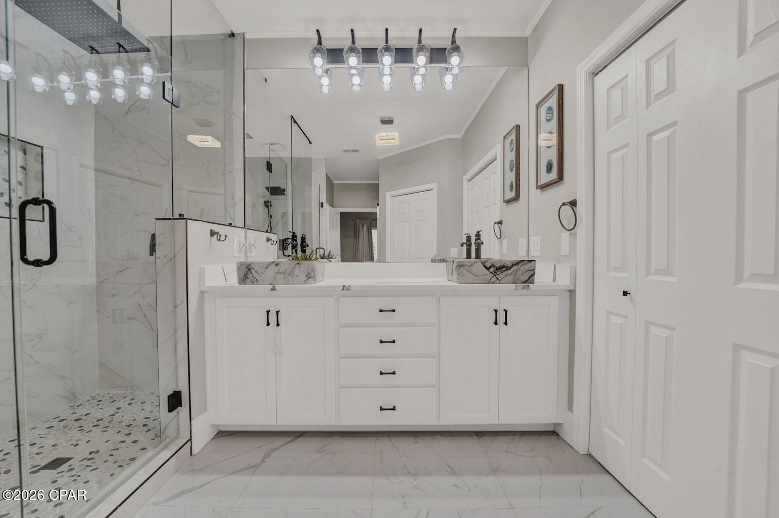 2913 Country Club Drive