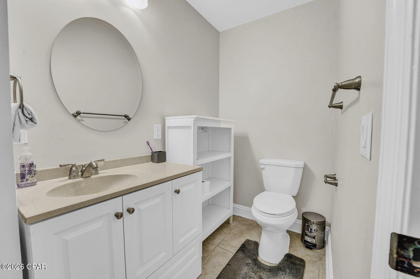 2913 Country Club Drive