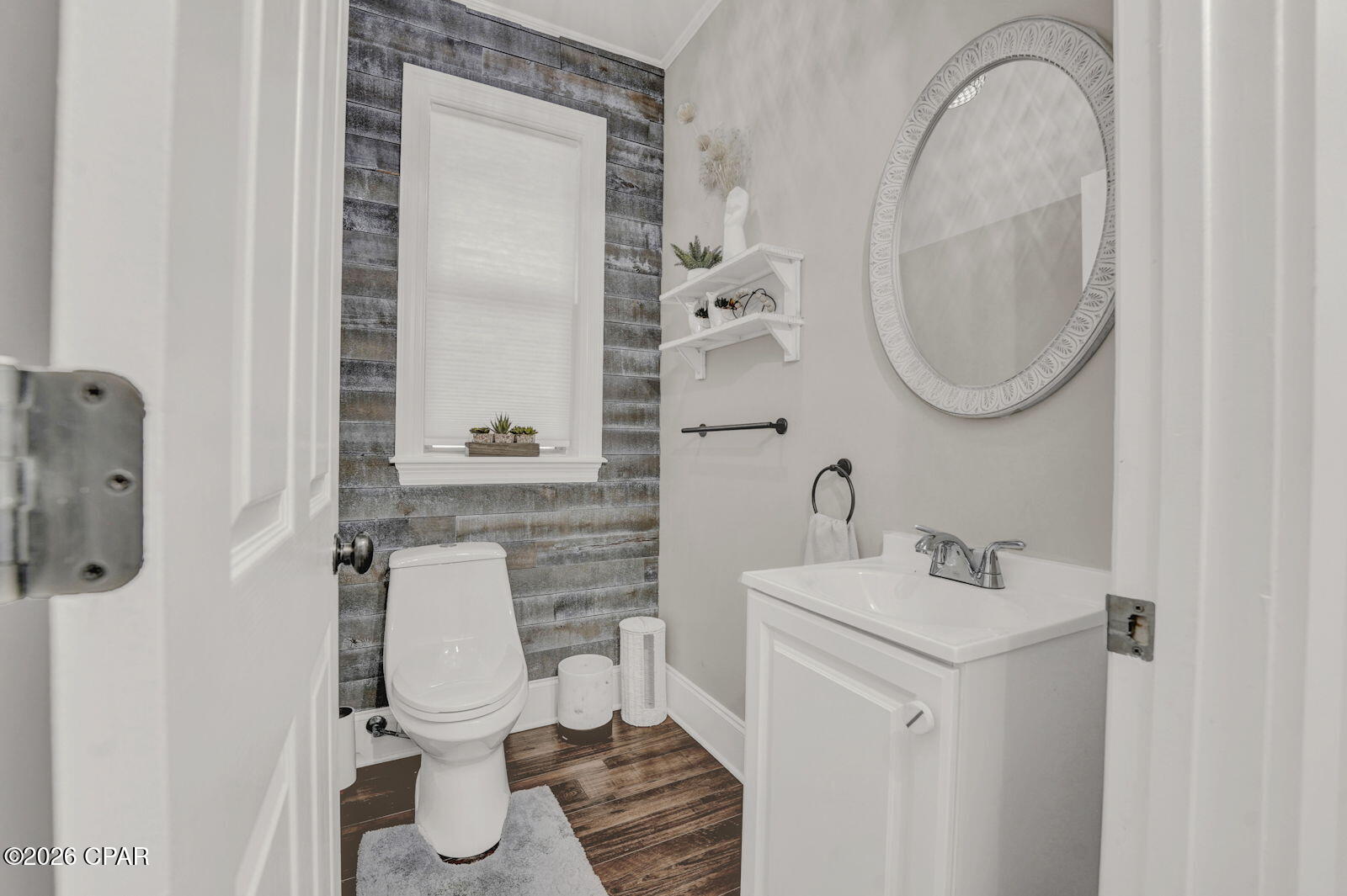 2913 Country Club Drive