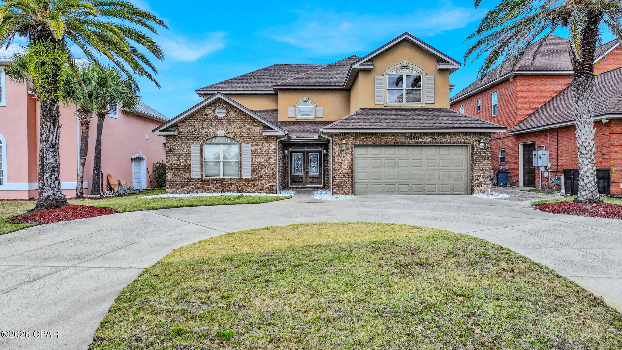 2913 Country Club Drive