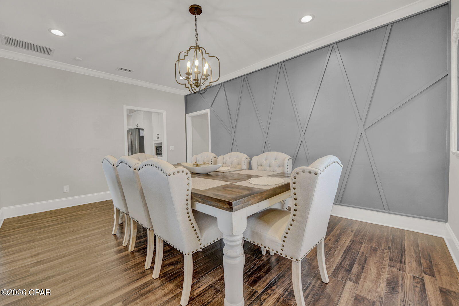 2913 Country Club Drive