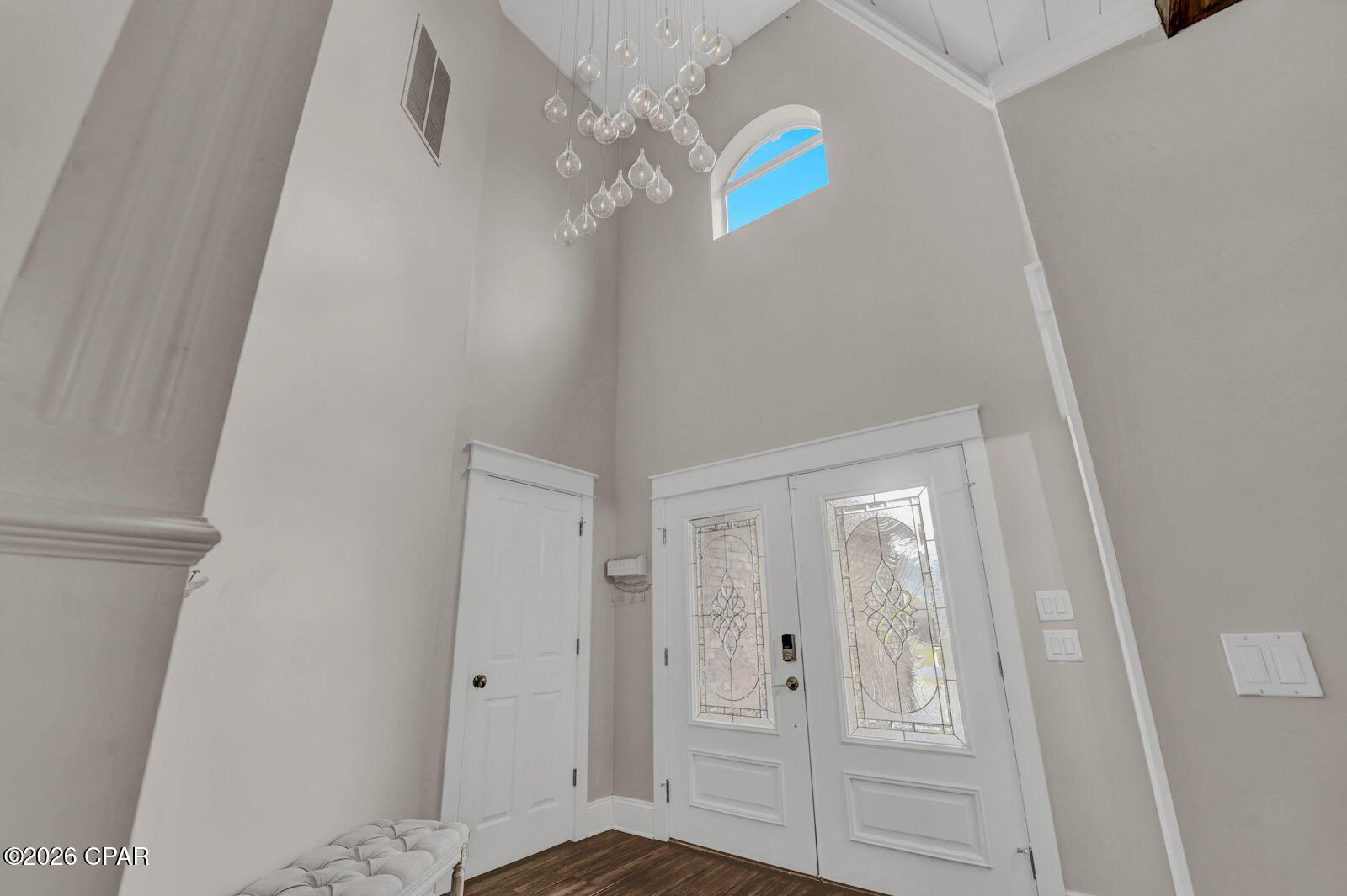 2913 Country Club Drive