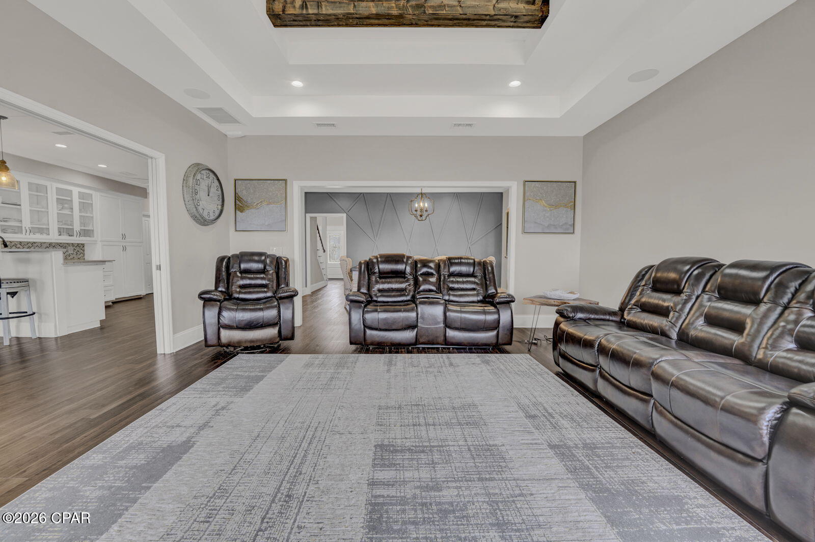 2913 Country Club Drive