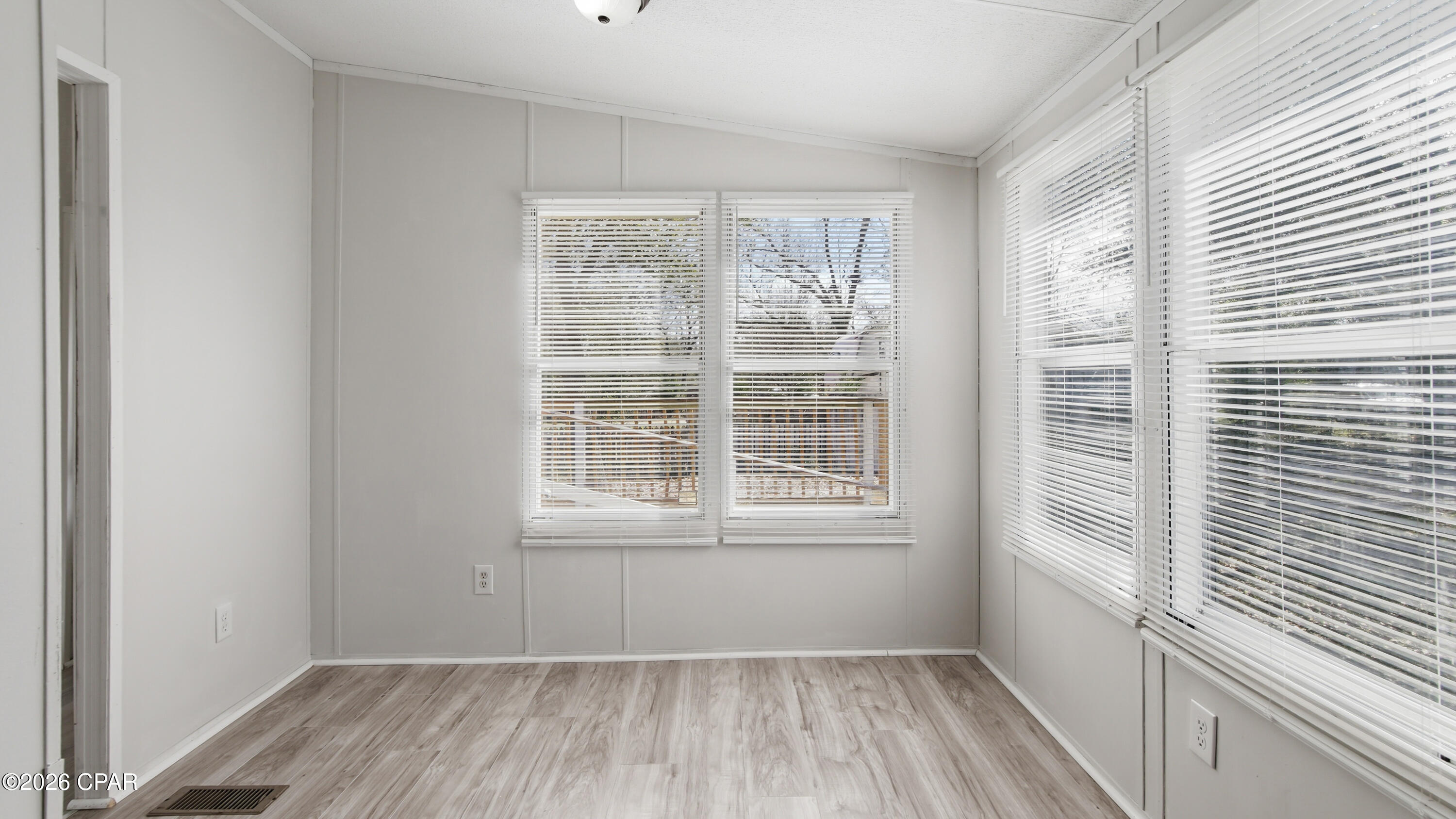 3943 Cedar Bluff Road