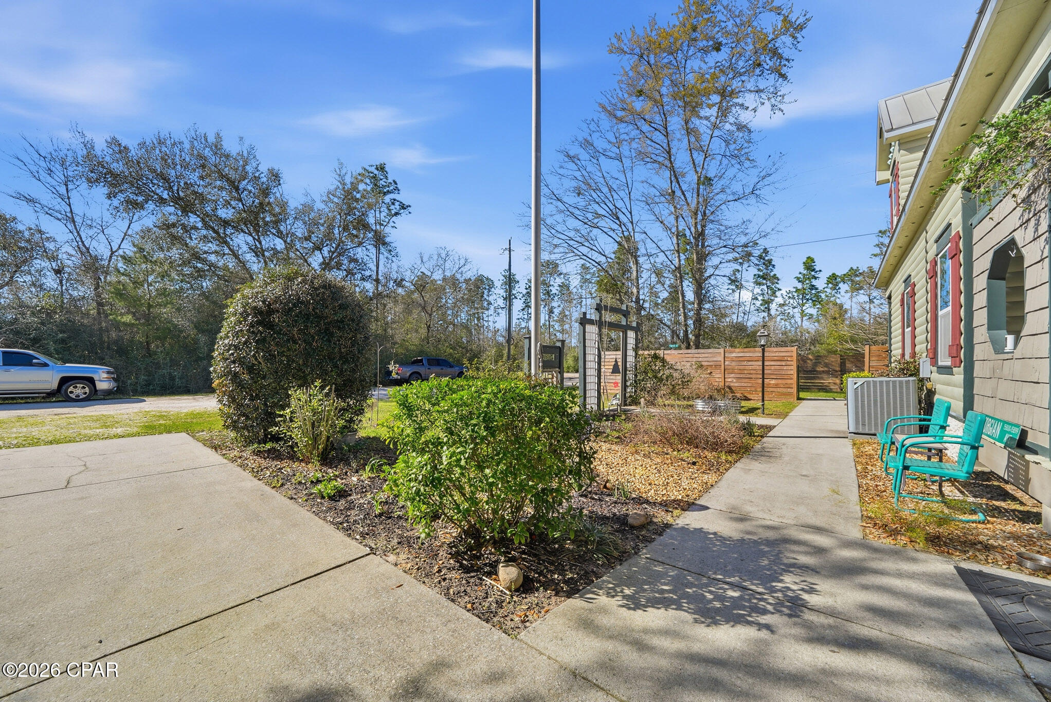 13728 Highway 20