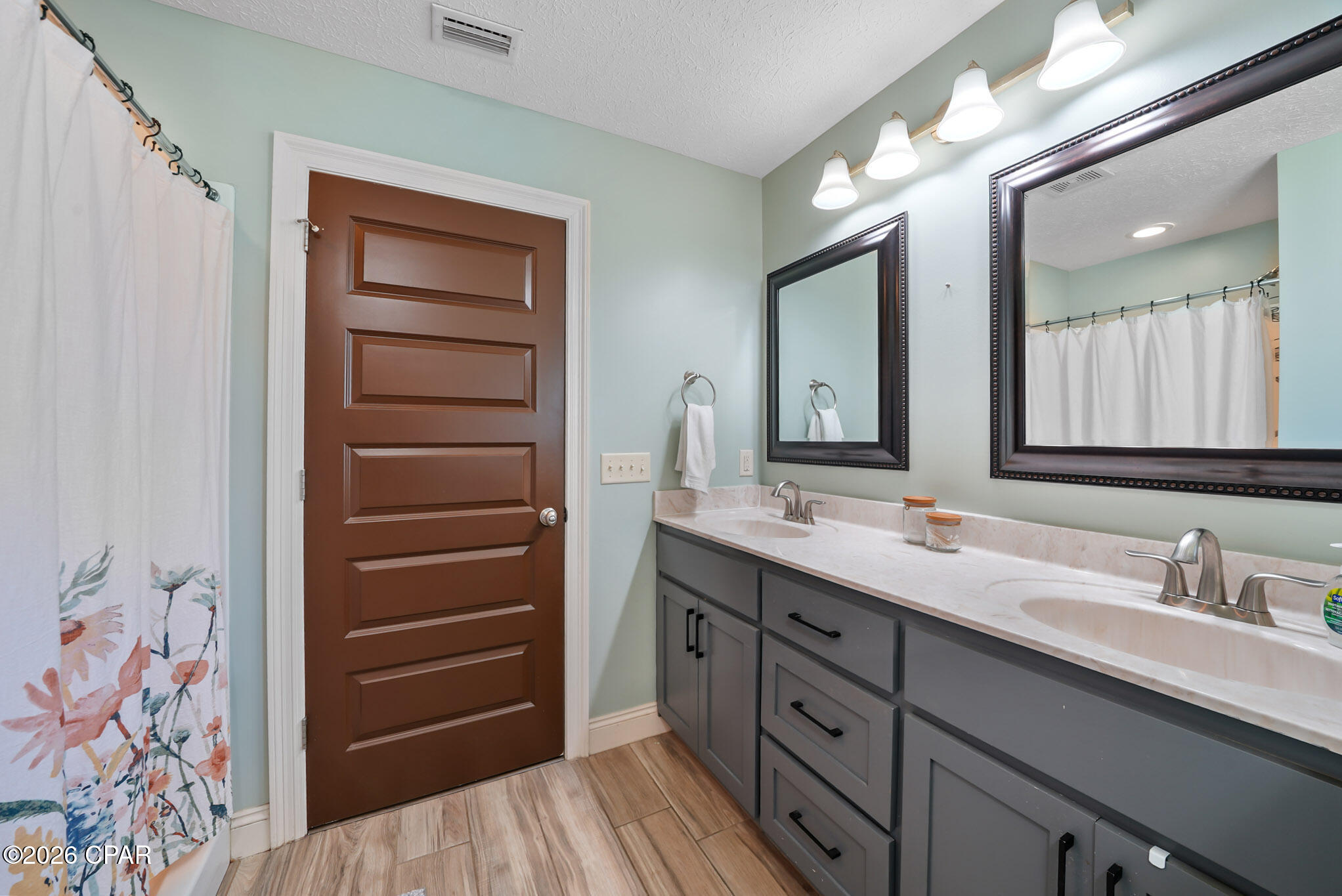 3548 Azalea Way